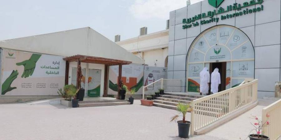 «الشارقة الخيرية» تُفرّج كُرب 1208 مستفيدين