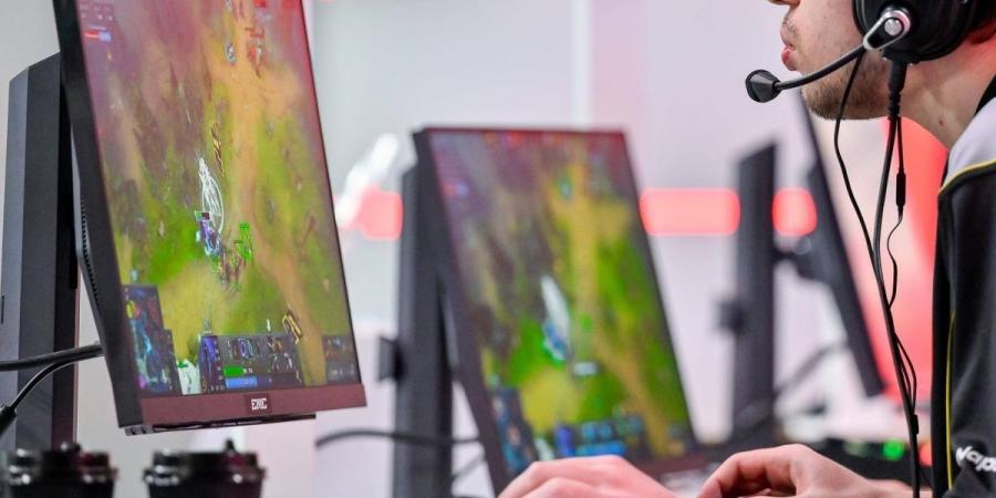 تأهل فريقين إلى نصف نهائي بطولة »Dota 2«