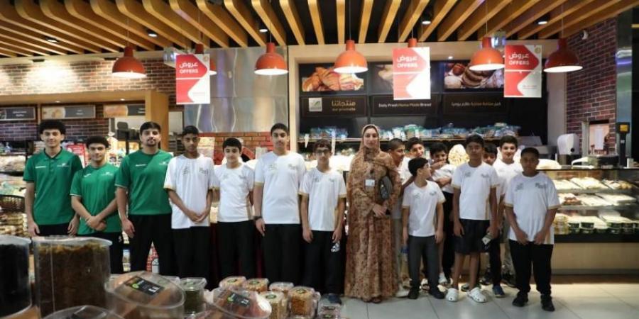 «الشارقة للدفاع عن النفس» يدعم الرياضيين ببرنامج التسوق الذكي