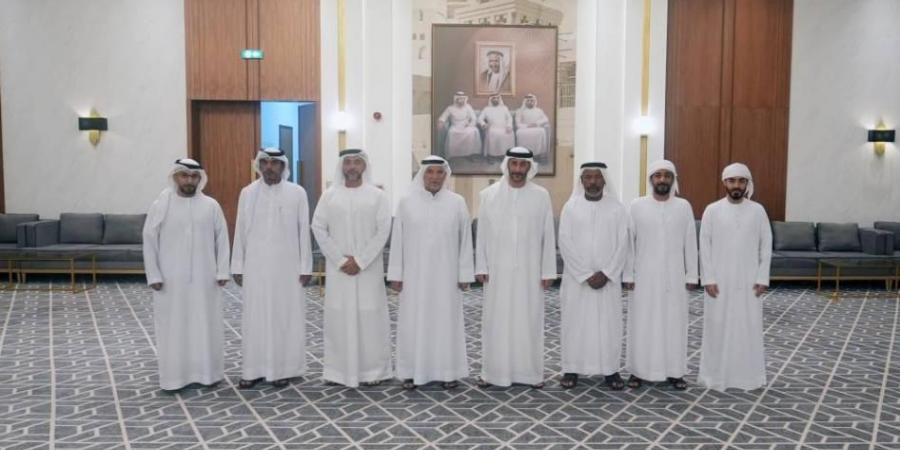 «دبي البحري» يبحث آليات تعزيز السباقات الشراعية في ملتقى النواخذة
