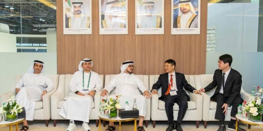 هيئة كهرباء ومياه دبي و«هواوي» تبحثان تعزيز التعاون
