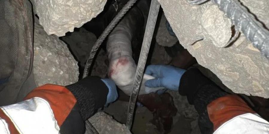 الدفاع المدني بغزة: أشلاء شهداء تبخرت أو تطايرت في ليلة كارثية على القطاع