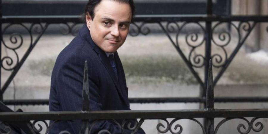 ماسا يطلب 64 مليون إسترليني تعويضاً لسرقة لقبه