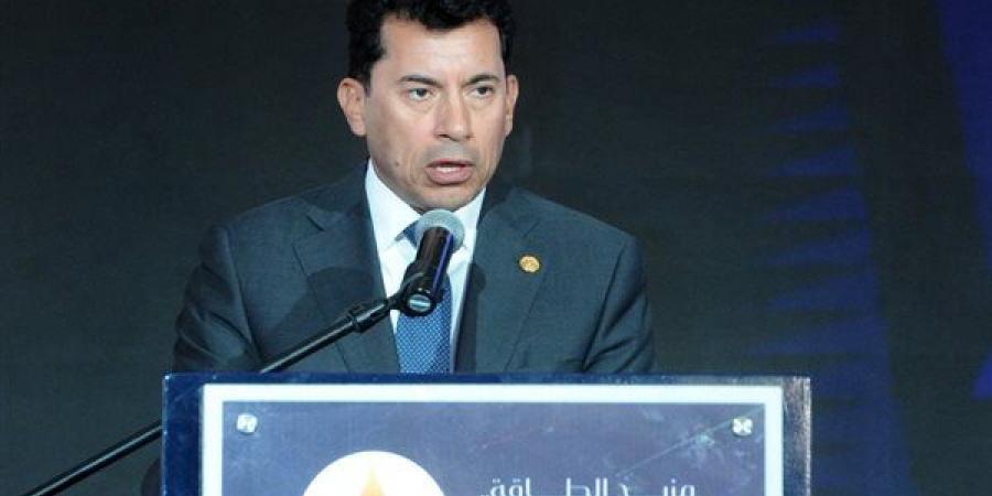 د.أشرف صبحي: تمكين الشباب في قطاع الطاقة ركيزة أساسية لبناء الاقتصاد الأخضر