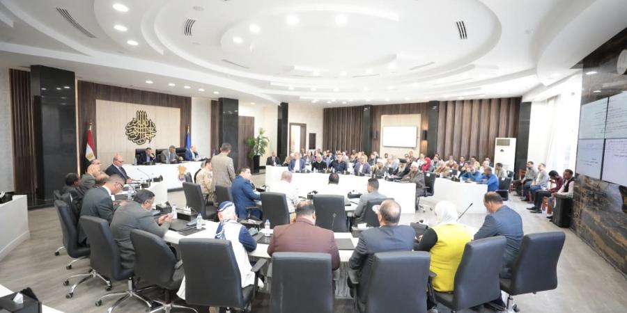 محافظ أسوان: حققنا معدلات تصاعدية في ملف التقنين وتقدم ترتيب المحافظة للمركز الخامس