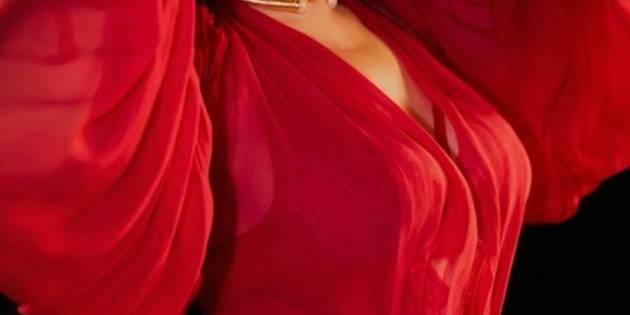 فيديو
      هيفاء
      وهبي
      الجديد
      يجعلها
      في
      صدارة
      التريند..
      كيف
      علقت
      الفنانة