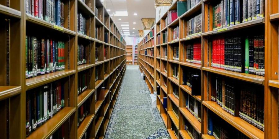 مكتبة
      المسجد
      النبوي..
      صرح
      علمي
      يعزّز
      حضور
      العربية
      في
      يومها
      العالمي