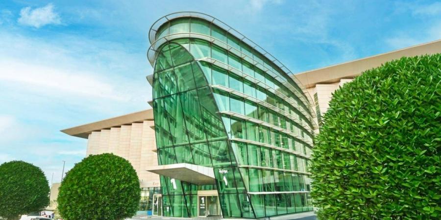 دله الصحية تضيف مستشفى المملكة إلى مجموعة مستشفياتها المملوكة بالكامل عبر الاستحواذ على الأسهم المتبقية في شركة درع الرعاية القابضة بقيمة 434 مليون ريال