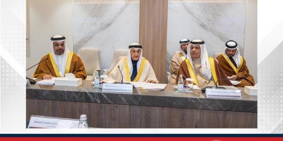 السلطتان
      التنفيذية
      والتشريعية
      تعقدان
      اجتماعاً
      مشتركاً
      حول
      المبادرات
      المقترحة
      لتطوير
      المالية
      العامة