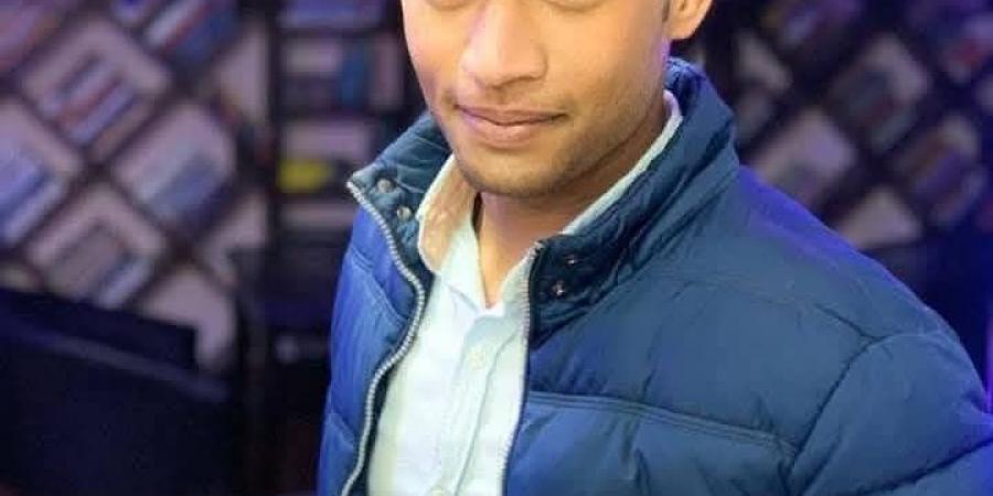 لمروره
      بأزمه
      نفسيه..
      انتحار
      شاب
      شنقاً
      في
      الفيوم