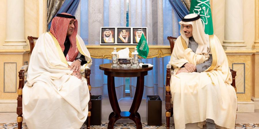 وزير
      الخارجية
      يستقبل
      الأمين
      العام
      لمجلس
      التعاون
      ويستعرضان
      مسيرة
      العمل
      المشترك