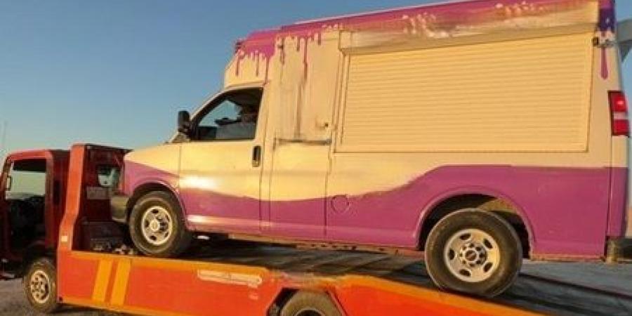 أمانة
      جدة
      تشن
      حملات
      رقابية
      مكثفة
      في
      خليج
      سلمان
      وتضبط
      مخالفات
      بلدية
      متعددة