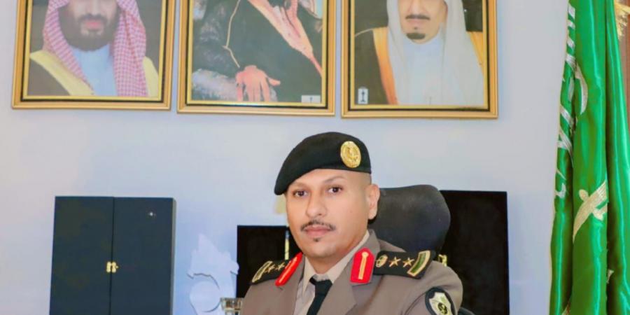 شرطة
      منطقة
      جازان
      تودّع
      العقيد
      المعتصم
      بالله
      الدراج