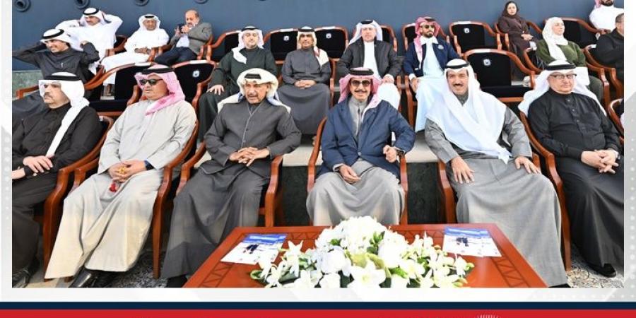 تتويج
      الفائزين
      بالكؤوس
      والهدايا
      التذكارية
      ..
      وزير
      الداخلية
      يشهد
      ختام
      بطولة
      النخبة
      العربية
      الخامسة
      للتنس
      ويشيد
      بالتميز
      في
      التنظيم
      والأداء
      الرياضي
      للاعبين