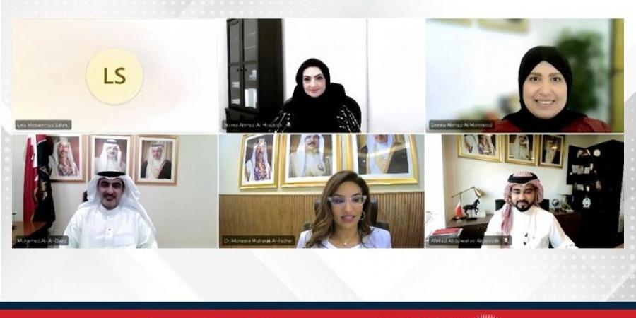 القائد
      يترأس
      أعمال
      الاجتماع
      الرابع
      للجنة
      تكافؤ
      الفرص
      بهيئة
      المعلومات
      والحكومة
      الإلكترونية