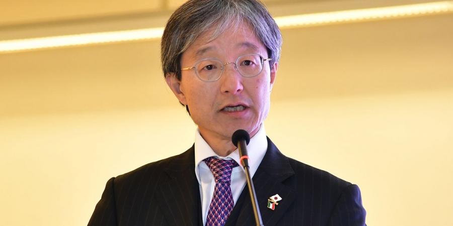 سفير اليابان يشيد بقيادة سمو الأمير ويستعرض مسيرة عام من التعاون مع الكويت