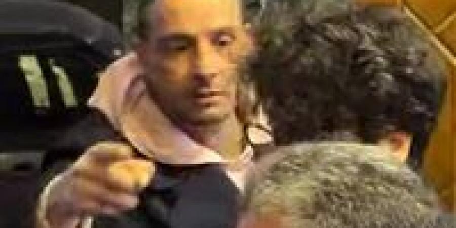 بعد
      عزاء
      والدة
      الفيشاوي..
      الإعلامية
      فريدة
      الزمر
      لـ
      تحيا
      مصر:
      يجب
      أن
      تتوقف
      الانتهاكات
      الإخلاقية
      والمهنية
      في
      الجنازات
      والعزاء