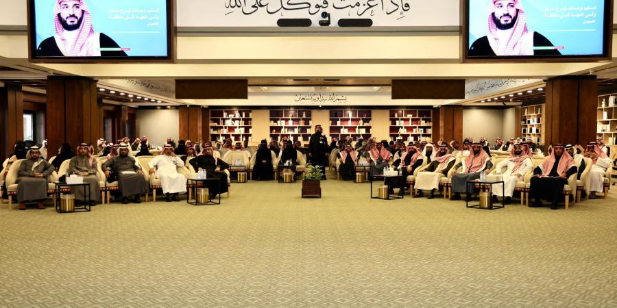 أمير
      عسير
      يسلّم
      مستفيدي
      المنطقة
      وثائق
      تملّك
      وحداتهم
      السكنية