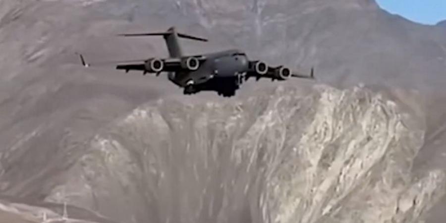 الولايات
      المتحدة
      تنفذ
      رحلات
      استطلاع
      فوق
      نيجيريا
      عقب
      تهديدات
      ترمب
      بالتدخل
      العسكري