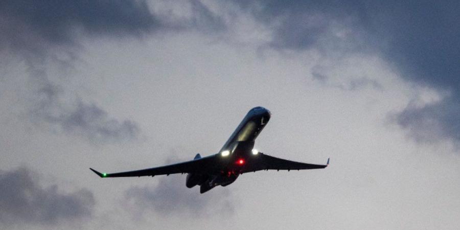 الداخلية
      التركية:
      انقطع
      التواصل
      مع
      طائرة
      الحداد
      بعد
      طلبها
      الهبوط
      الاضطراري
      في
      أنقرة