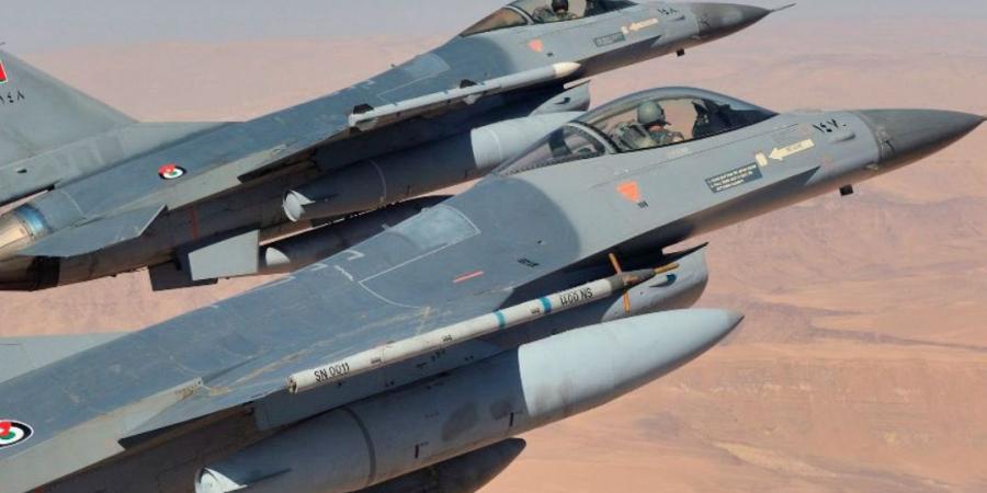 الجيش
      الأردني
      يشن
      غارات
      جوية
      على
      شبكات
      تهريب
      المخدرات
      جنوب
      سوريا