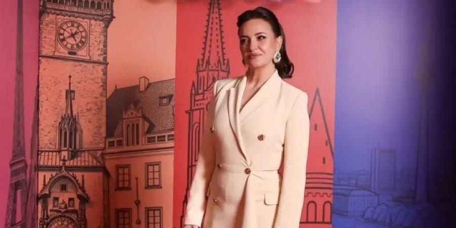 صورة
      ريهام
      عبد
      الغفور
      وفيديو
      هيفاء
      وهبي..
      قصة
      أزمات
      الوسط
      الفني
      في
      2025