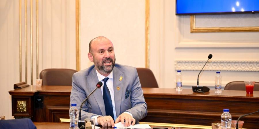 النائب
      باسم
      كامل:
      التعاون
      الدولي
      أداة
      سياسية
      واقتصادية
      داعمة
      للتنمية
      وليس
      مجرد
      تمويل