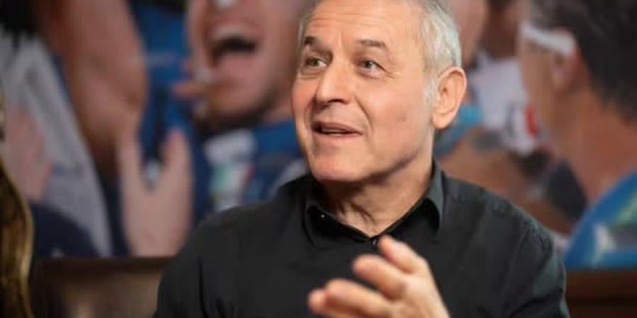 مارسيل
      كولر
      يكشف
      كواليس
      مثيرة
      عن
      تجربته
      داخل
      الأهلي