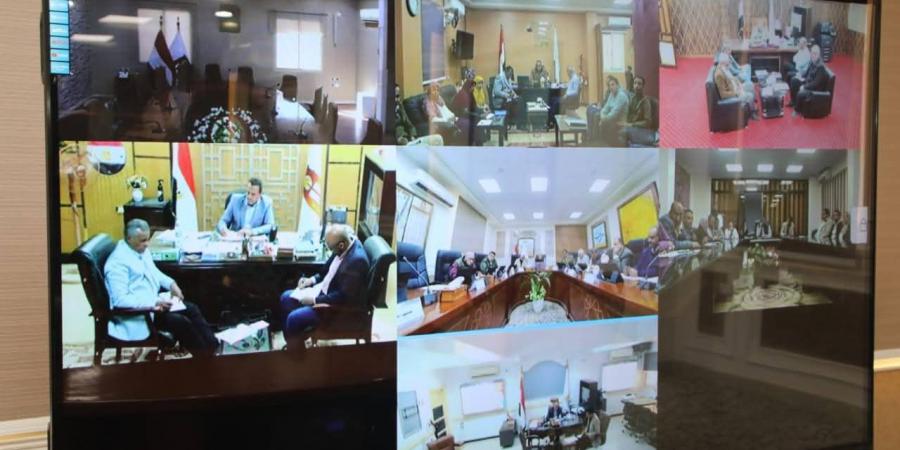 محافظ
      الوادي
      الجديد
      يبحث
      جاهزية
      المراكز
      لاستقبال
      شهر
      رمضان
      المبارك