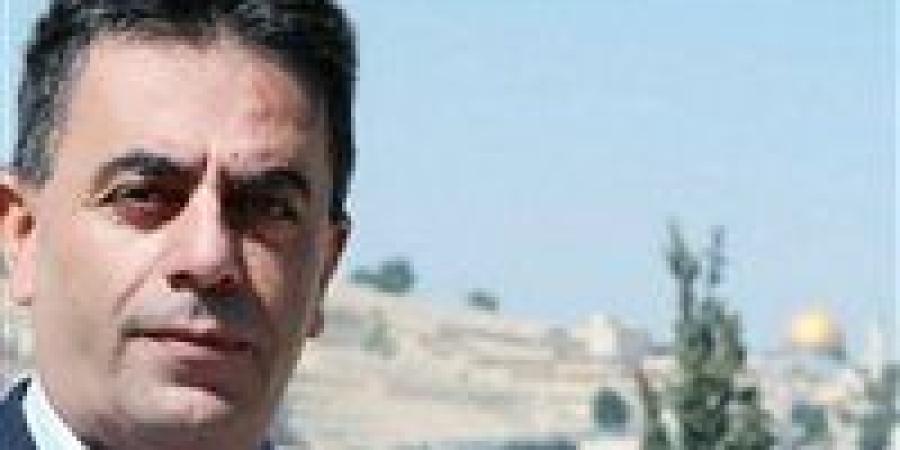 محلل
      سياسي
      يكشف
      سبب
      اعتراف
      إسرائيل
      بـ«أرض
      الصومال»
      ومحاولات
      استغلال
      الانقسامات
      الداخلية