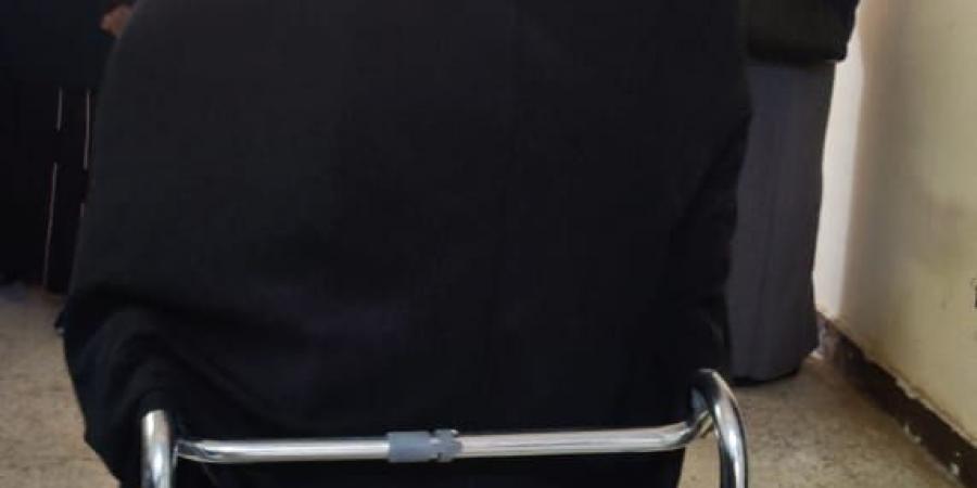 رغم
      مرضها..
      مسنّة
      تتحدى
      الألم
      وتُدلي
      بصوتها
      في
      جولة
      الإعادة
      لانتخابات
      البرلمان
      2025
      بالفيوم