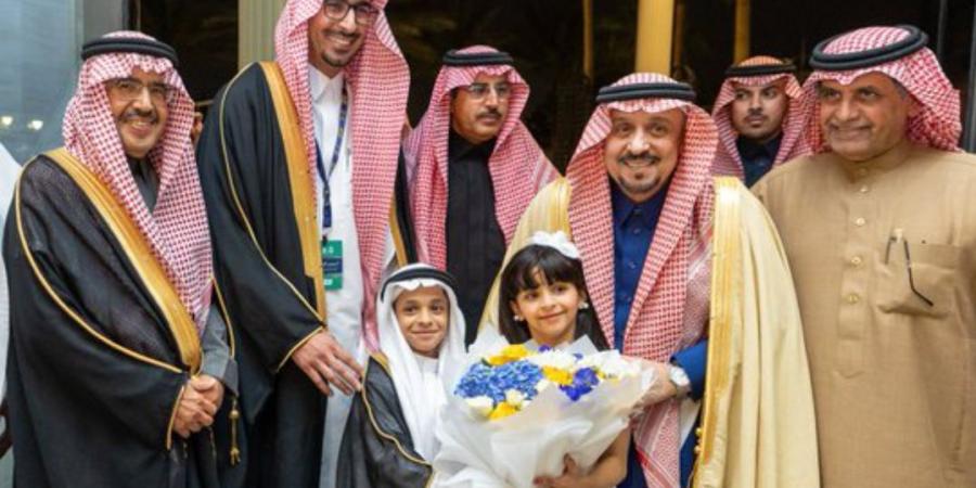 أمير الرياض يرعى حفل الزواج الجماعي التاسع للجمعية الخيرية لرعاية الأيتام بالمنطقة “إنسان”