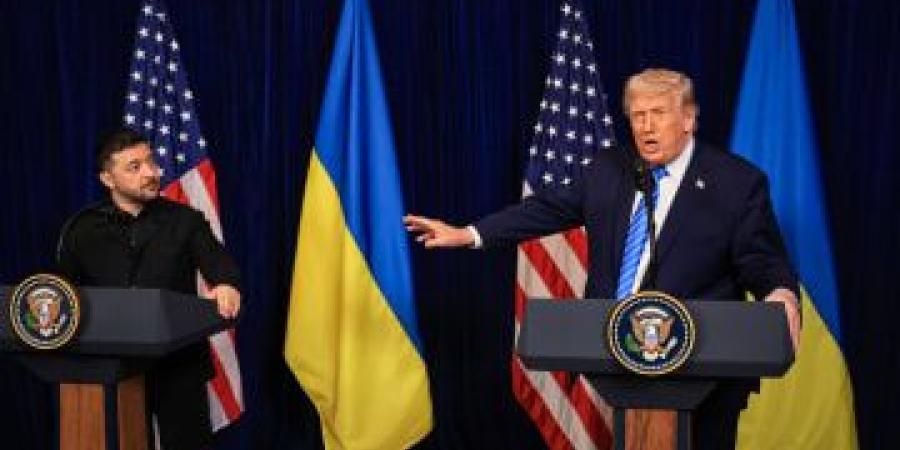 مكالمة “إيجابية” بين ترامب وبوتين بعد محادثات زيلينسكي في فلوريدا