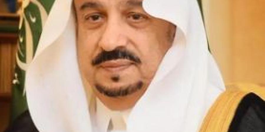 أمير الرياض يعزي في وفاة سعد الوعلان