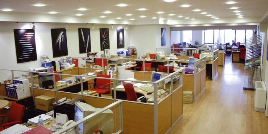 337 ألف عامل عن بعد والنساء يتصدرن المشهد الوظيفي