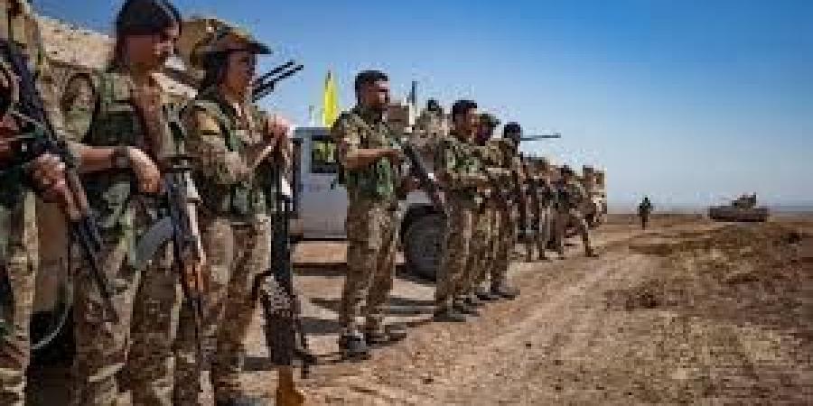 قائد “قسد” يعلن سحب القوات من شرق حلب إلى شرق الفرات صباح الغد