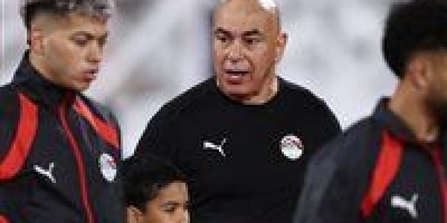 أحمد شوبير: حسام حسن قرر تأخير العودة إلى مصر بعد التعادل أمام إسبانيا