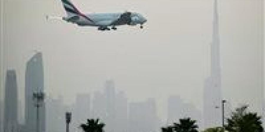 فايننشال تايمز تكشف كواليس حظر دخول الإيرانيين للإمارات في ظل التوتر العسكري