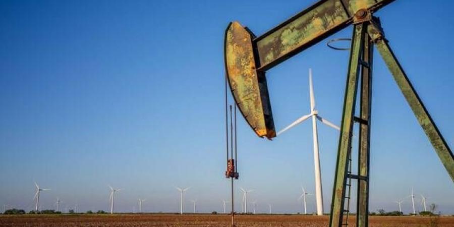 تراجع حاد لأسهم شركات الطاقة العالمية مع انخفاض أسعار النفط