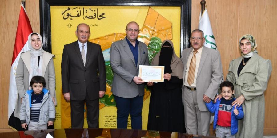 محافظ الفيوم يكرم الأمهات المثاليات على مستوى الديوان العام والوحدات المحلية