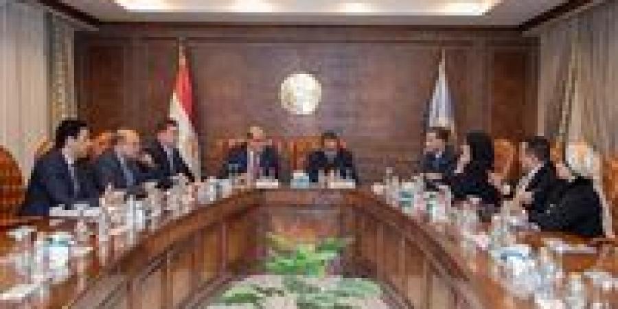 الهيئة البرلمانية لحزب الشعب الجمهوري بمجلس الشيوخ تعقد اجتماعها الشهري لمناقشة خطة العمل المستقبلية