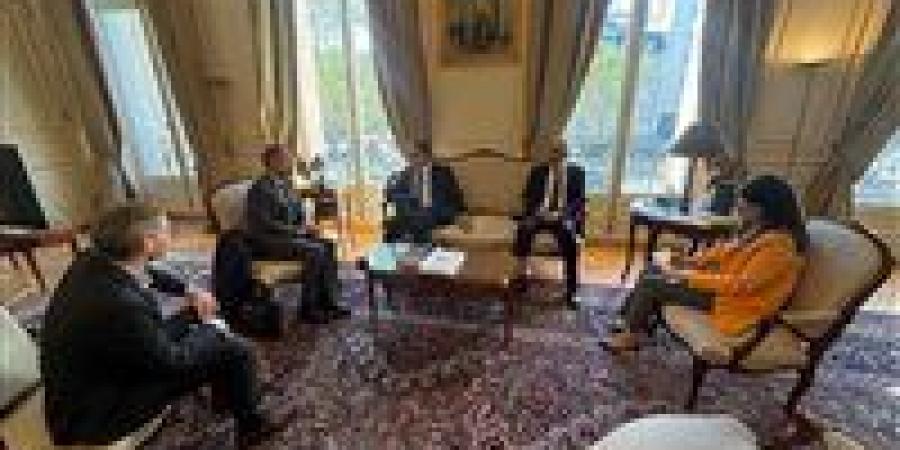 وزير الصحة يبحث تعزيز التعاون الطبي مع مستشفى «أدولف دي روتشيلد» بفرنسا على هامش قمة الصحة الواحدة 2026