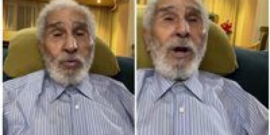 وزيرة
      الثقافة
      تتابع
      تطورات
      الحالة
      الصحية
      للفنان
      عبدالرحمن
      أبو
      زهرة