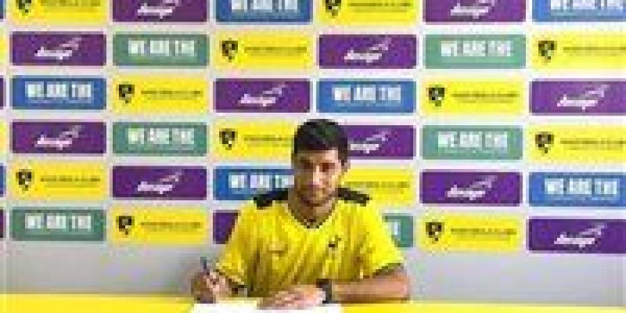 سيف
      تقا:
      زيزو
      ظلم
      نفسه
      بانتقاله
      إلى
      الأهلي..
      وهؤلاء
      هم
      الأفضل
      في
      الكرة
      المصرية