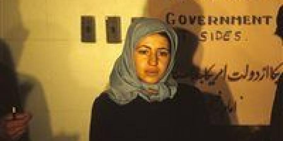 معصومة
      إبتكار..
      نجل
      المتحدثة
      باسم
      محتجزي
      الرهائن
      يغادر
      واشنطن
      مطروداً