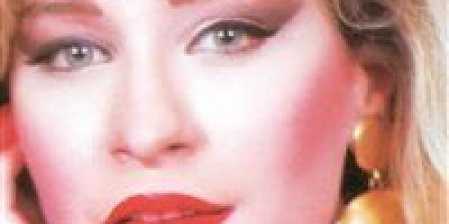 في
      ذكرى
      رحيلها..
      حكاية
      الجمال
      الهادئ
      لـ
      شيرين
      سيف
      النصر
      التي
      خطفت
      القلوب
      وغابت
      مبكرًا