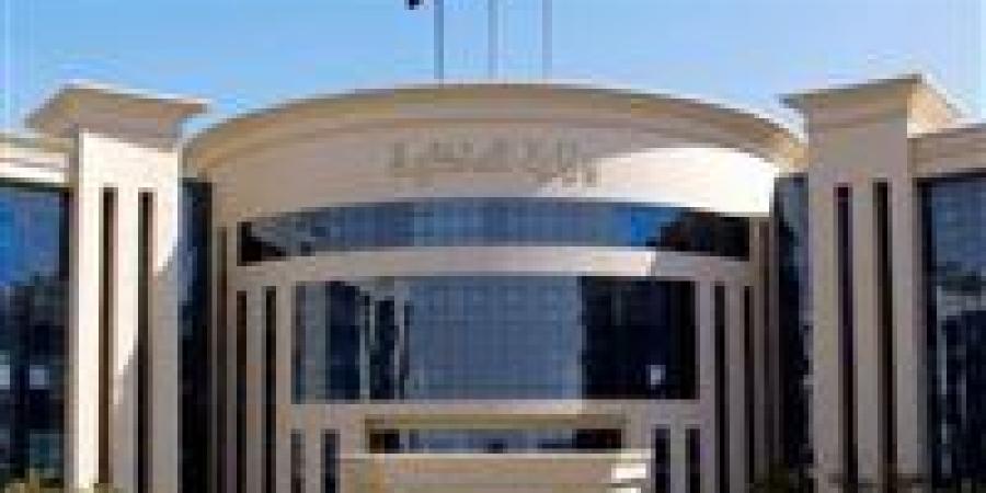 فرح
      يتحول
      لسرقة..
      ضبط
      متهم
      كسر
      سيارة
      وسرق
      محتوياتها
      في
      بورسعيد