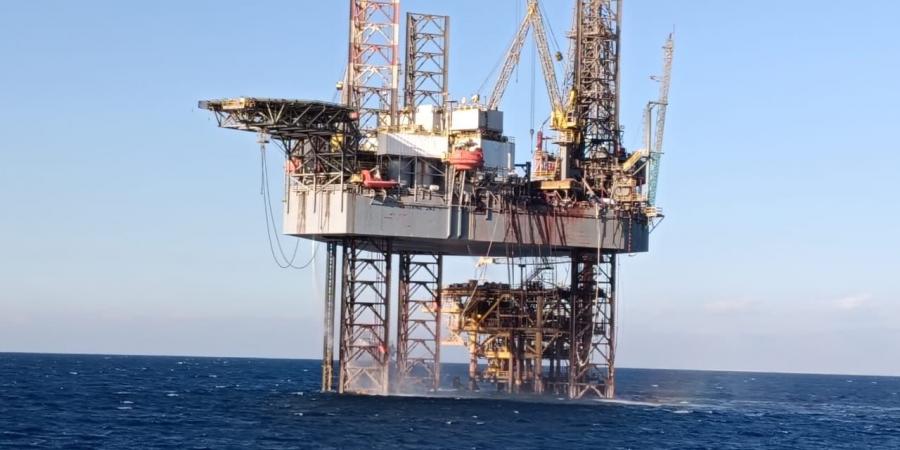 بتروجلف
      تضيف
      10
      آلاف
      برميل
      يوميًا
      لإنتاجها
      بخليج
      السويس
      وتسجل
      أعلى
      معدل
      في
      تاريخها