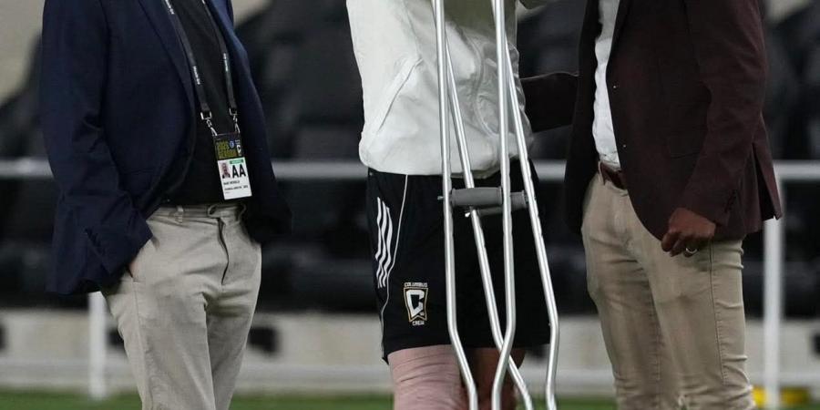 صدمة
      في
      كولومبوس
      كرو..
      وسام
      أبو
      علي
      يعلن
      إصابته
      بقطع
      في
      الرباط
      الصليبي