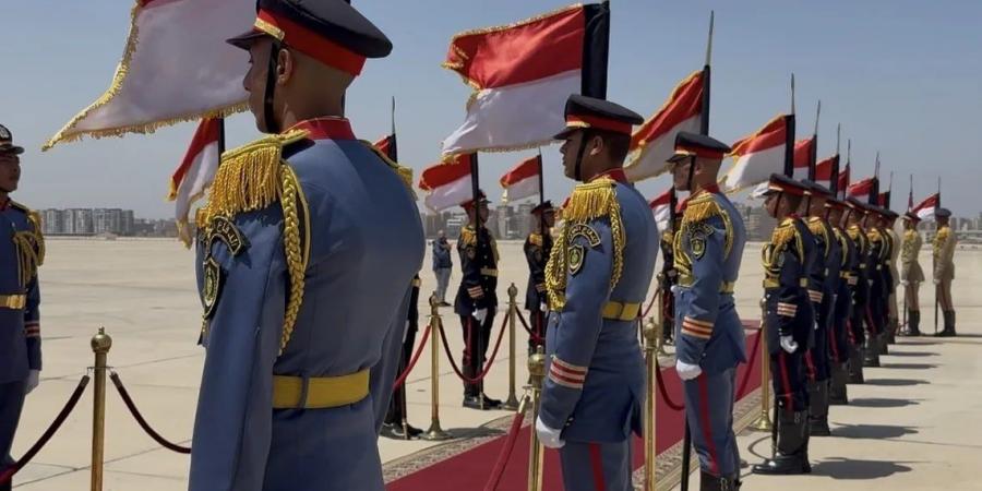 رئيس
      تتارستان
      من
      القاهرة:
      شكراً
      لمصر
      على
      حسن
      الضيافة
      وأمل
      في
      تعزيز
      التعاون
      بين
      البلدين